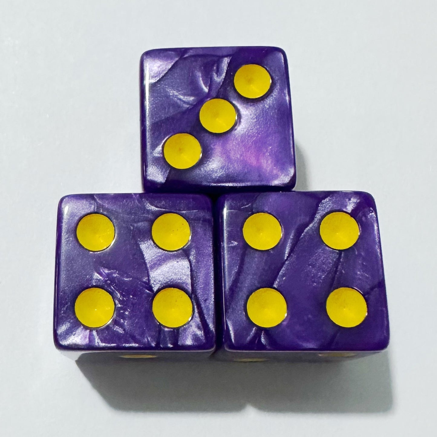 Square-cornered Jewel Swirl Acrylic Mahjong Dice