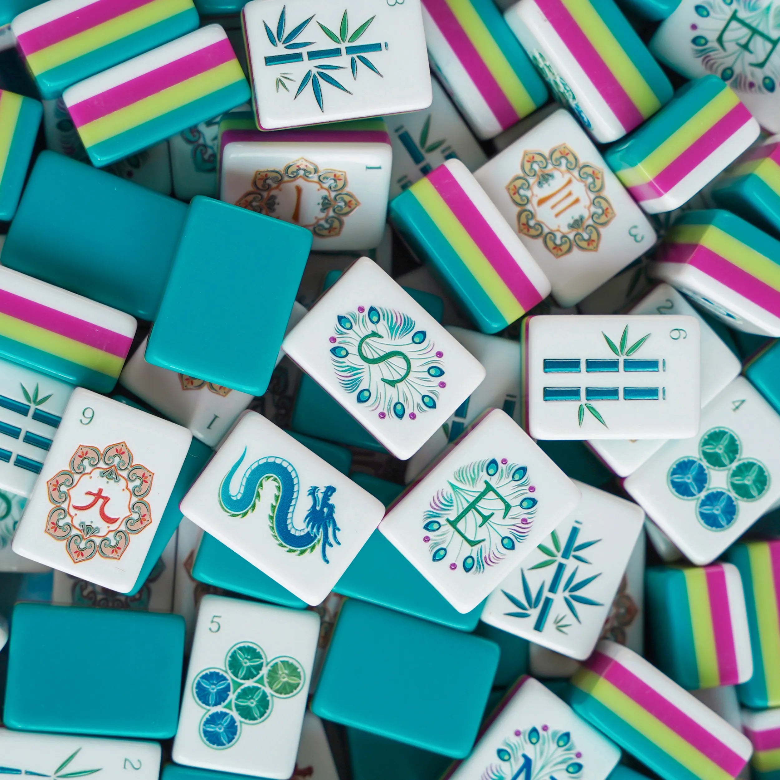 Peacock Plume Garden Mahjong Set