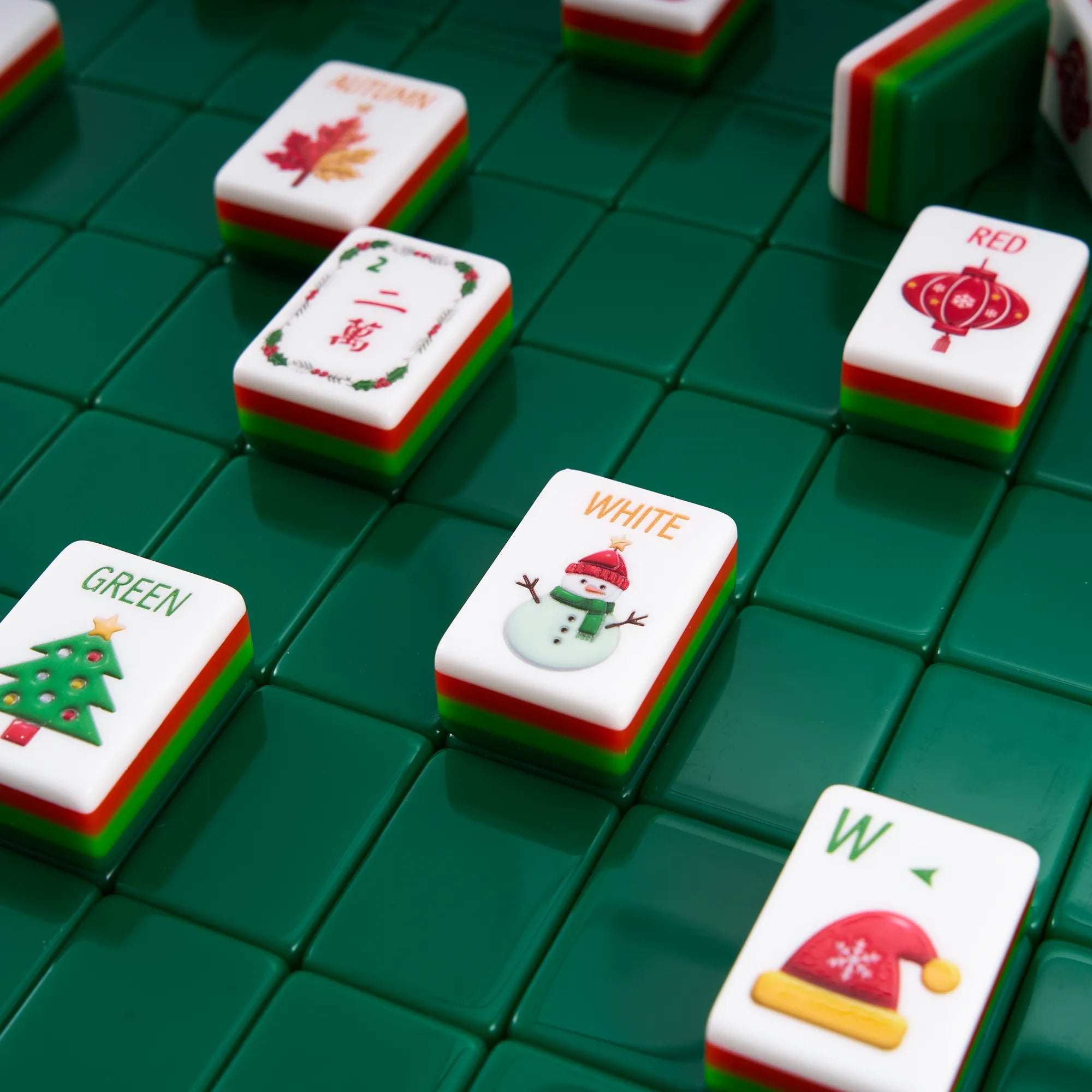 Vintage Noel Christmas Mahjong Set