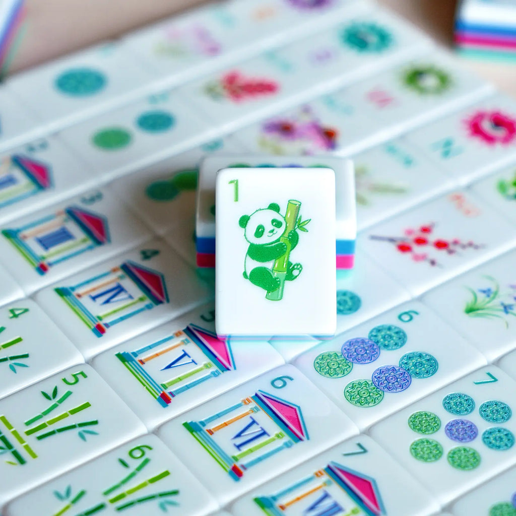 Four Seasons Manor Mahjong Set