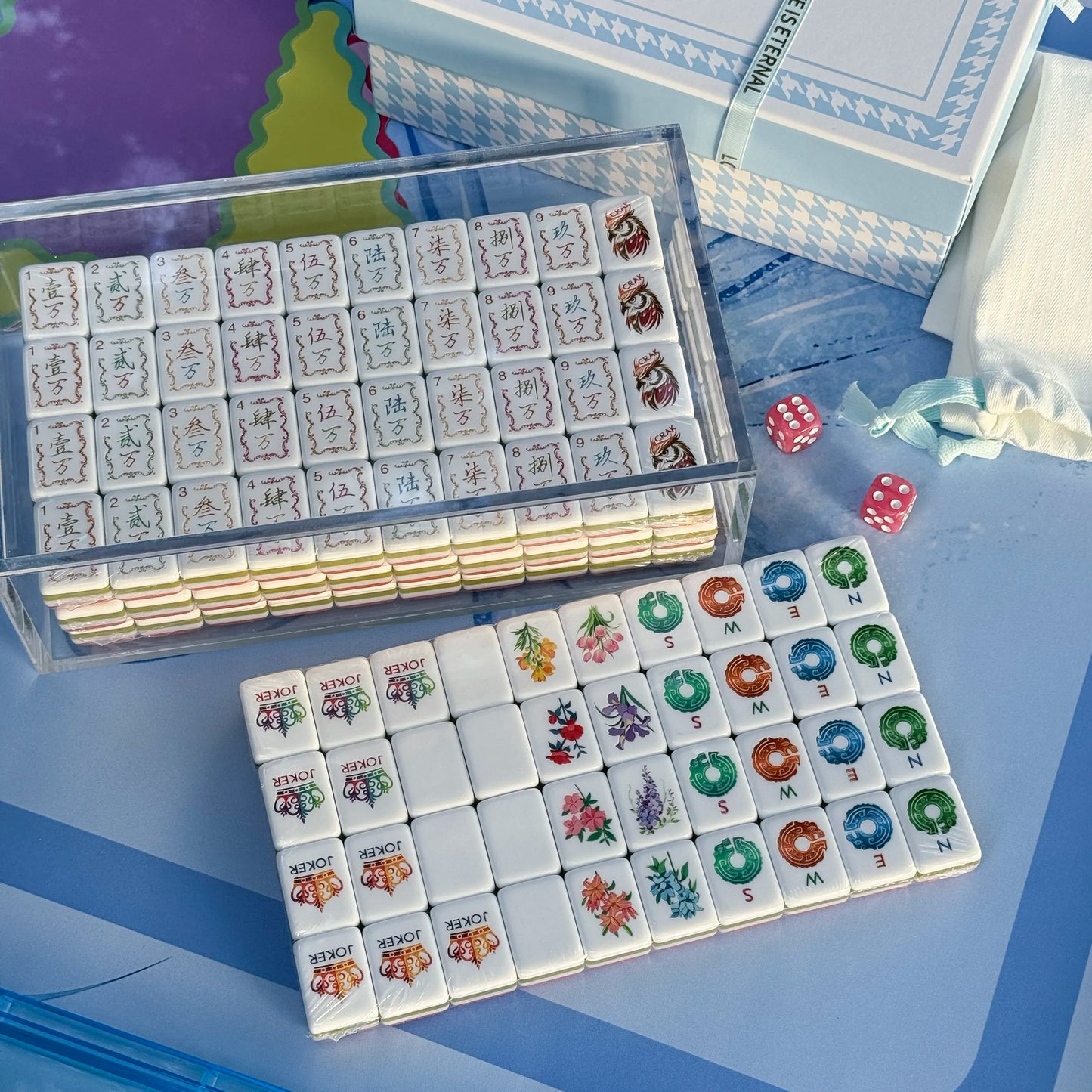 Royal Aviary Majesty Mahjong Set